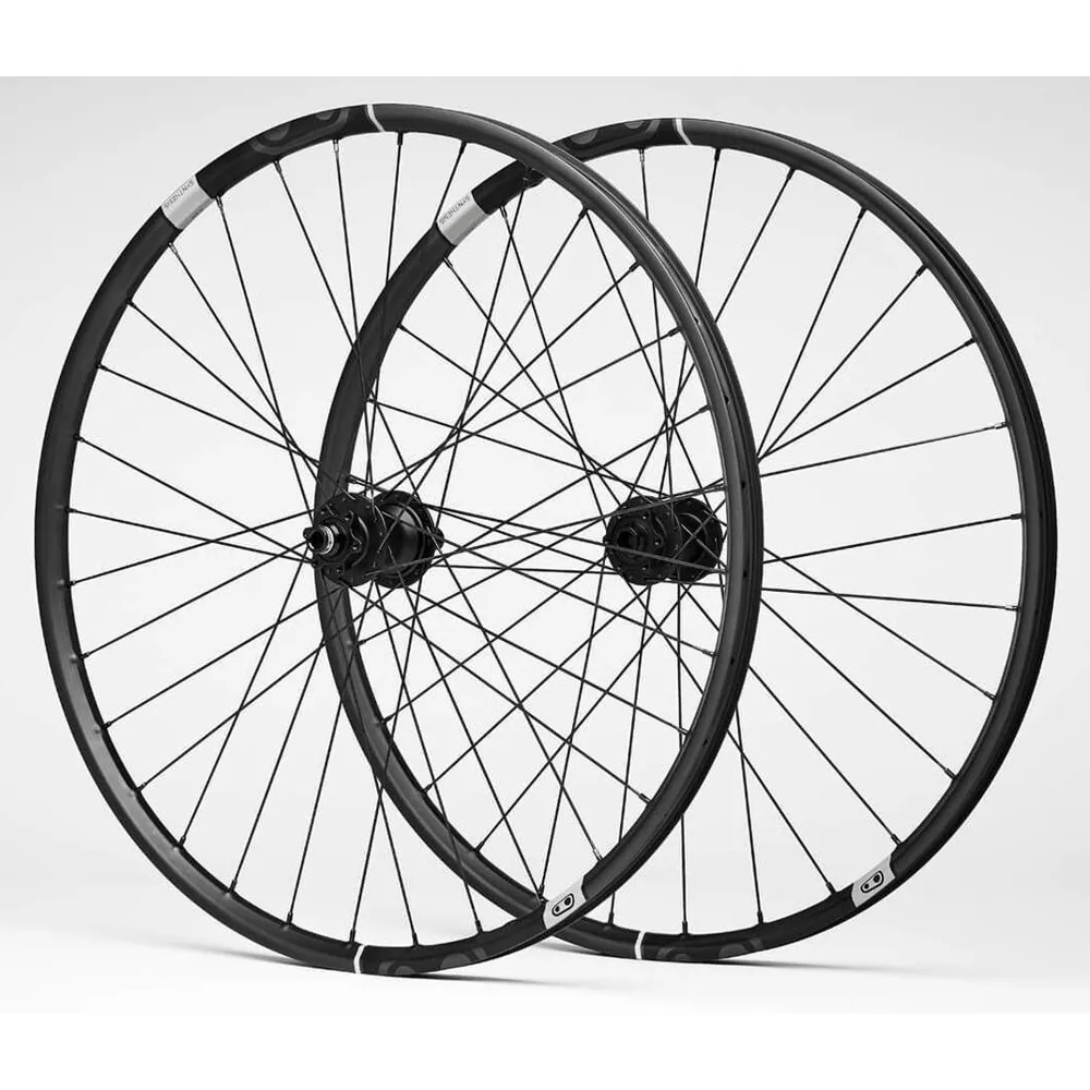 Crank Brothers Synthesis E 27.5in Carbon Wheelset Black